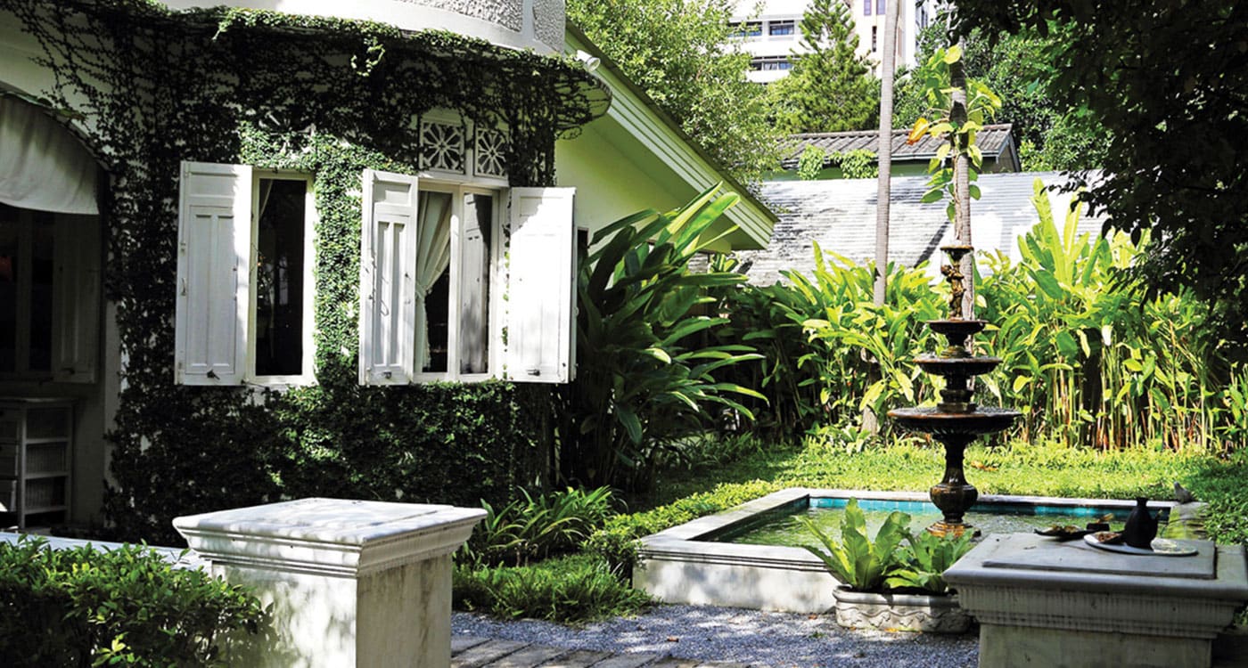 บ้านไทยสีขาวและสวน divana virtue spa