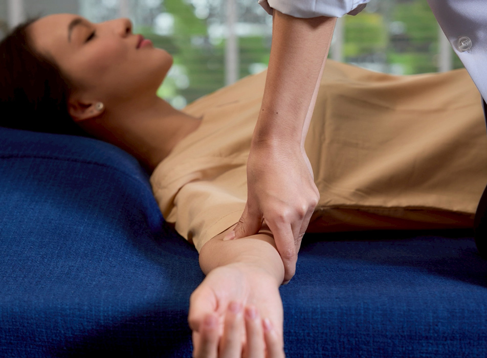 Trigger Finger & Palm Pain Relief Program 1,650 THB | 60 Minutes