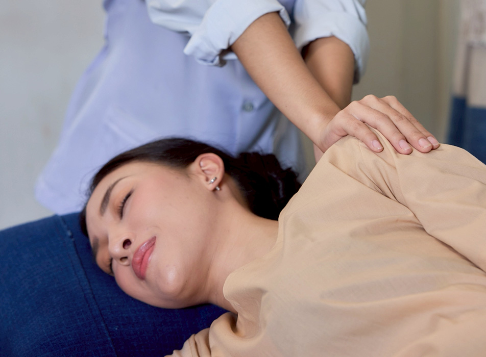 This program is ideal for individuals who frequently use their hands and fingers 3,000 THB | 60 Minutes