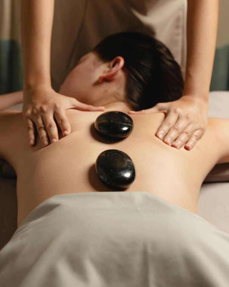 Hot Stone Therapy vs. Aromatherapy Oil Massage: Best Options for Sore Joints After Sports