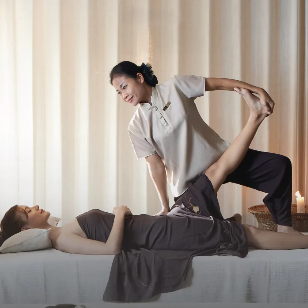 Ergonomic Spa Packages: Comparing Deep Tissue Stretching and Hydrotherapy for Remote Workers